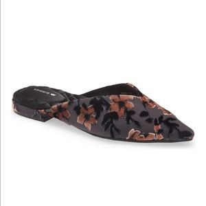 Never worn Birdies cherry blossom